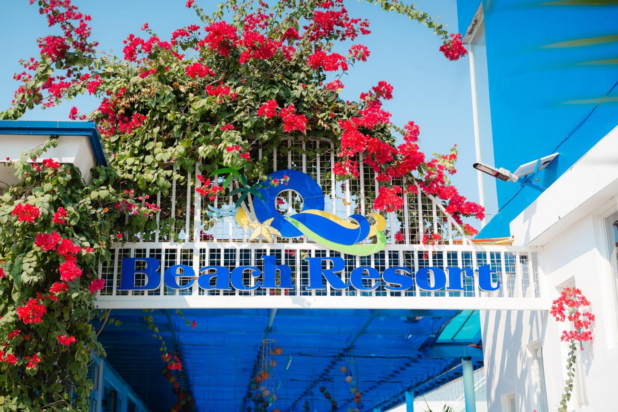 Q Beach Resort Cabangan Kültér fotó