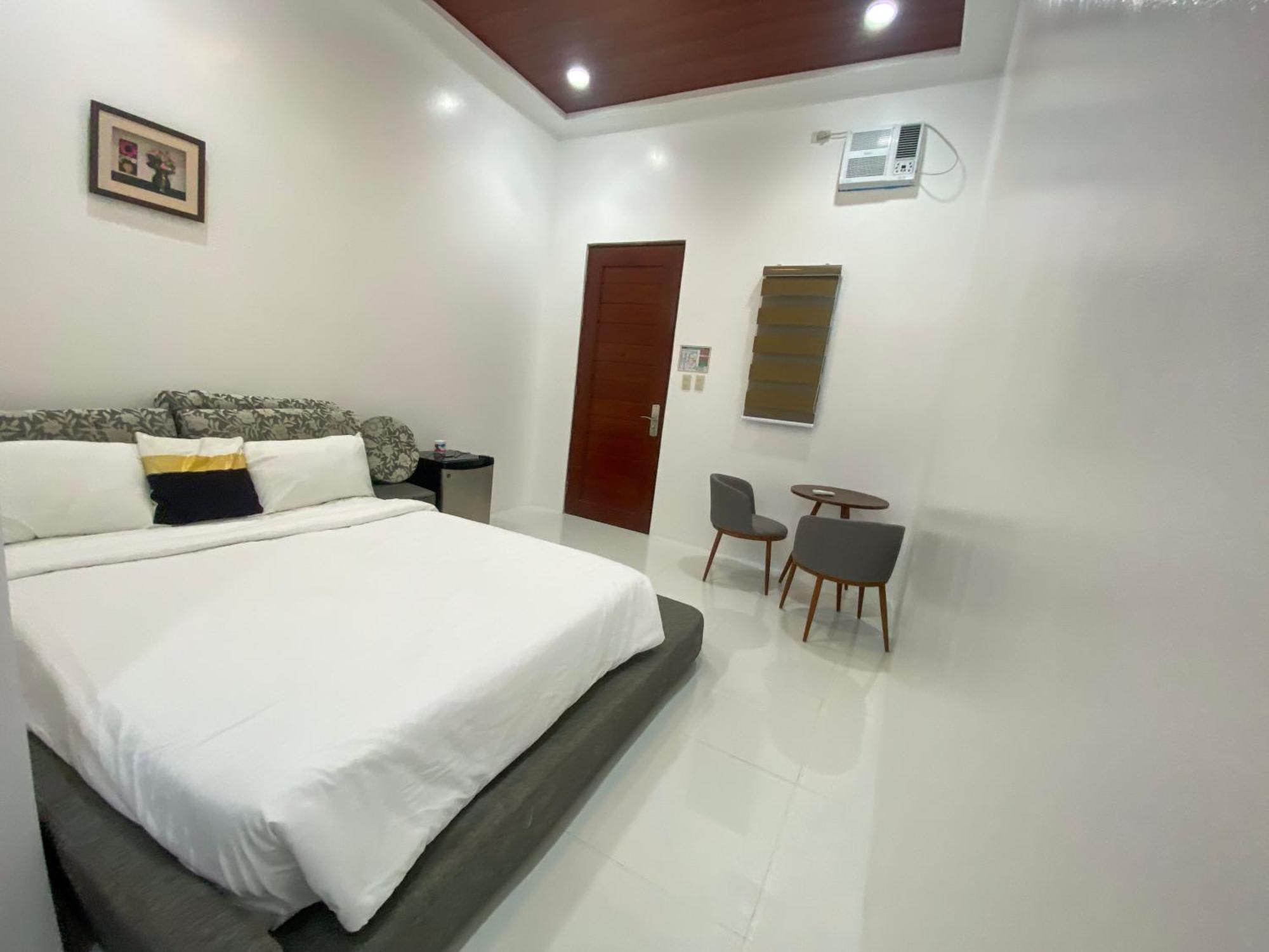 Q Beach Resort Cabangan Kültér fotó
